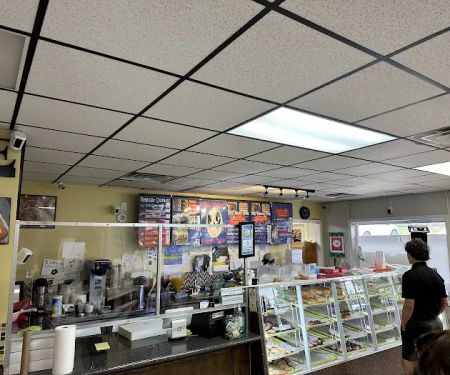 Baker's Dozen Donut Shop
