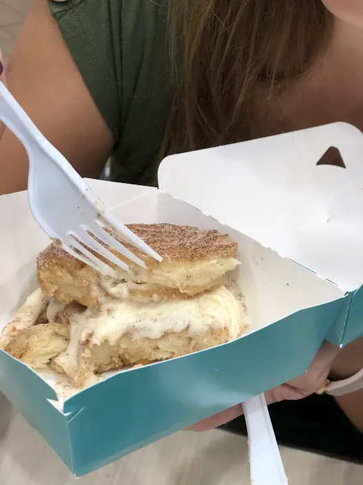 Cinnabon Picture 10