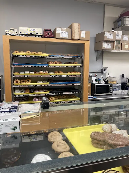 Daylight Donuts Picture 5