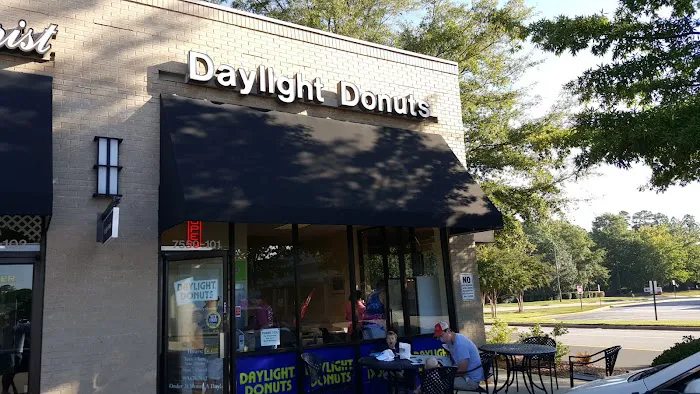 Daylight Donuts Picture 2