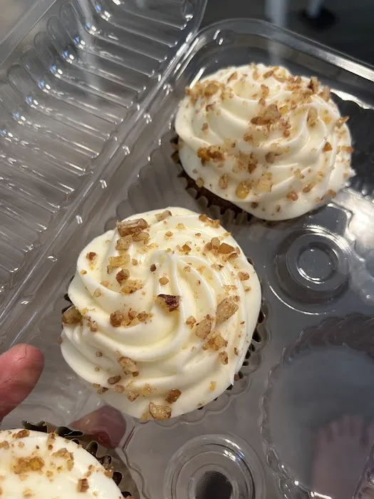 Carrot Cake Lady Picture 1