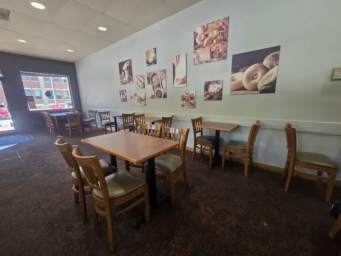 Bruegger's Bagels Picture 4