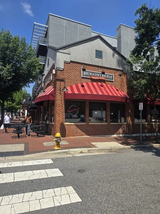 Bruegger's Bagels Picture 7