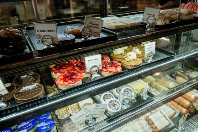 Guglhupf Bakery
