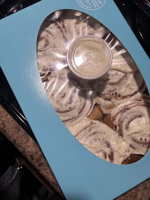 Cinnabon Picture 7