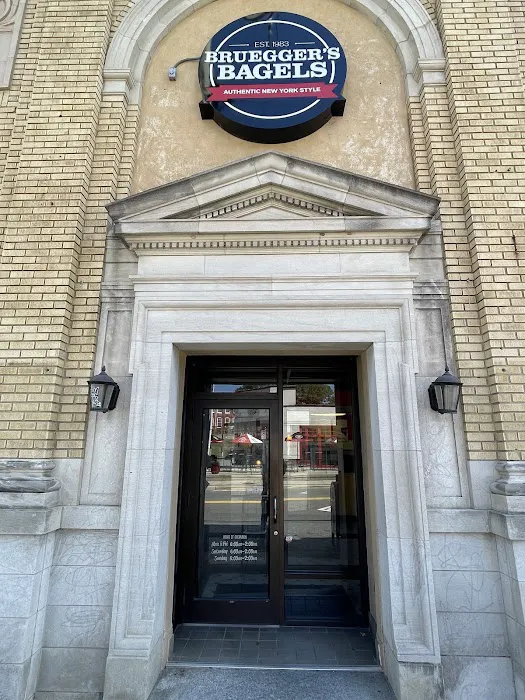 Bruegger's Bagels Picture 2