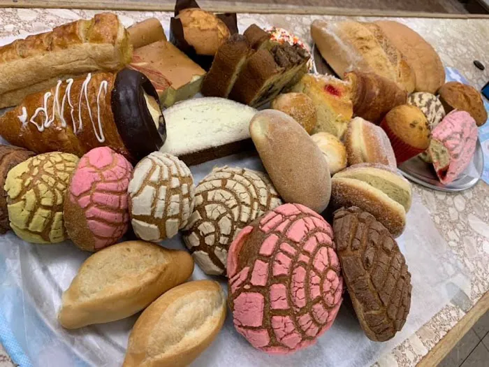 EL PANECITO BAKERY Picture 10
