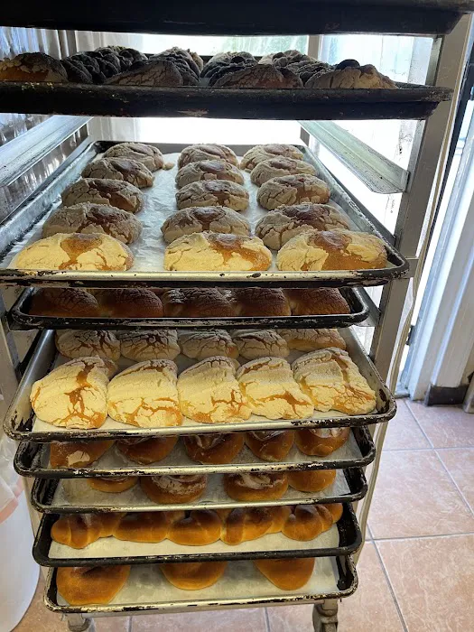 Panaderia la loma Picture 4