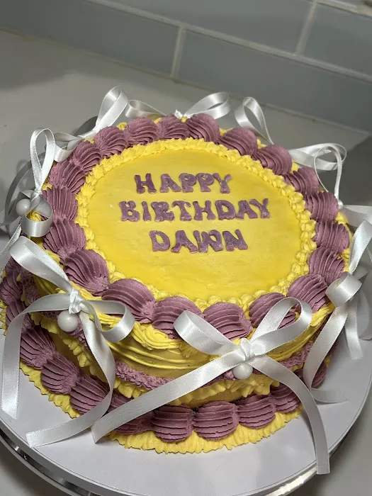 Ice Delights Bakery Picture 3