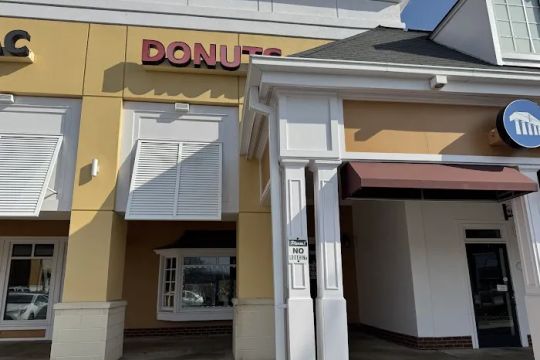 Baker's Dozen Donuts
