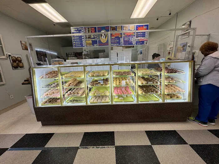 Baker's Dozen Donuts Picture 2