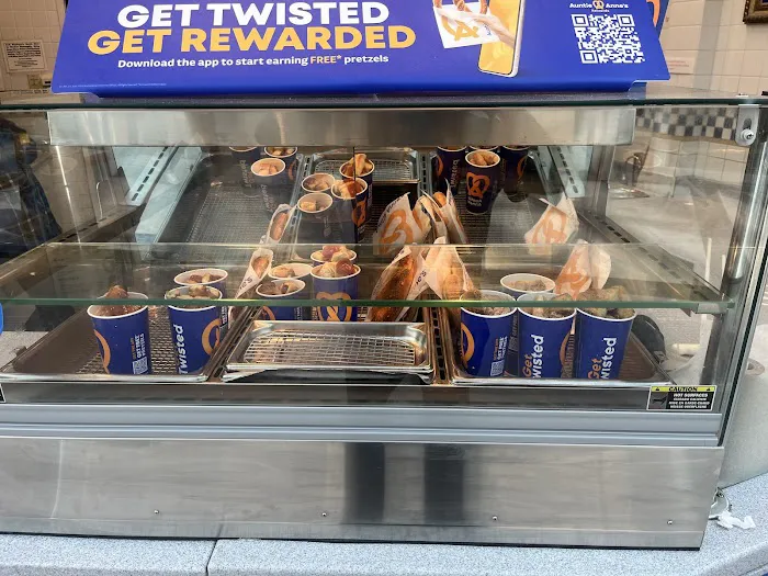 Auntie Anne's Picture 7