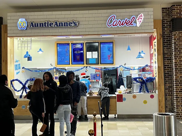 Auntie Anne's Picture 9