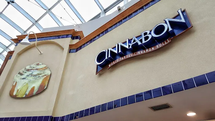 Cinnabon Picture 6