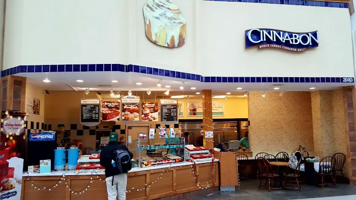 Cinnabon Picture 4