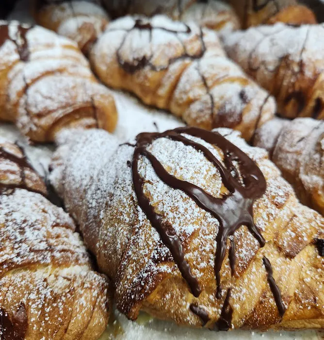 LA CASTELLANA BAKERY Picture 2