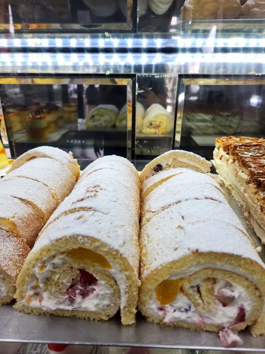 LA CASTELLANA BAKERY Picture 4