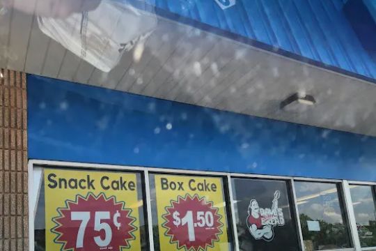 Bakery Outlet Nature's Own