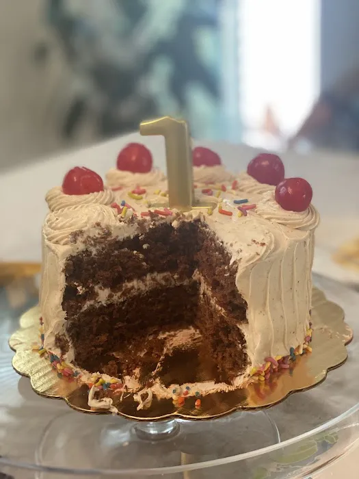 Linda's Vegan Bakery Picture 8