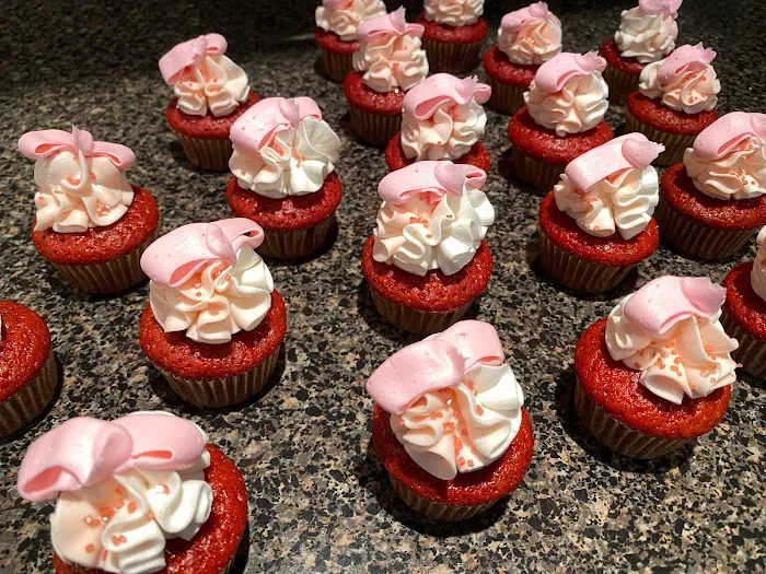 Linda's Vegan Bakery Picture 9