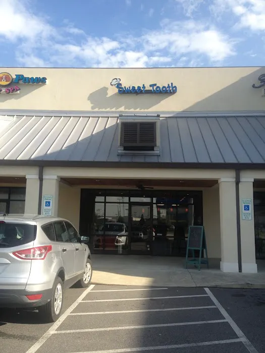 Sweet Tooth Shop Picture 3