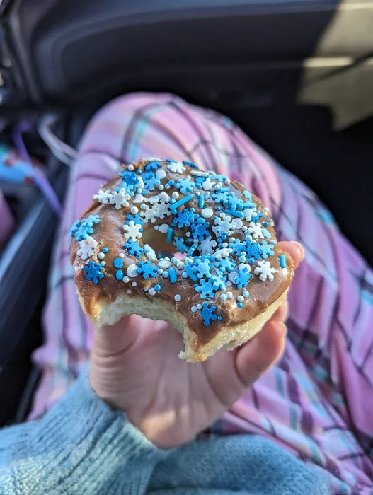 Wilson Doughnut Shop Picture 7