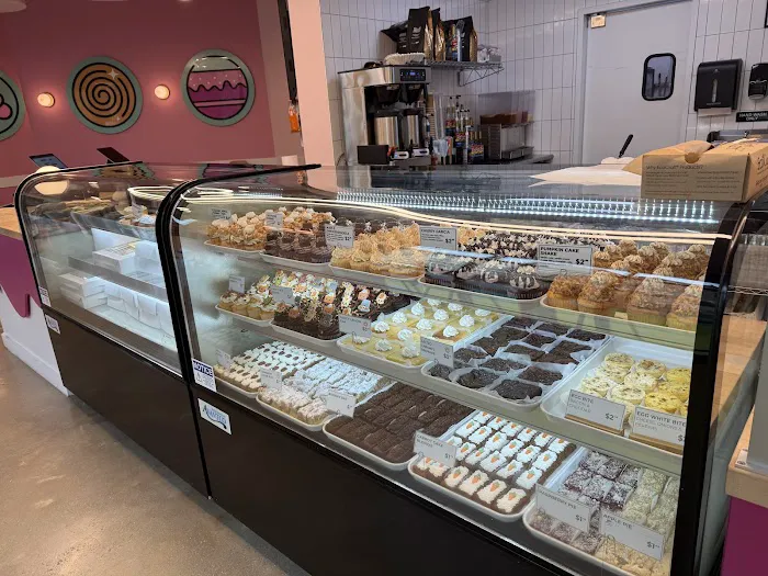 Treat Yo' Self Bakery Picture 4