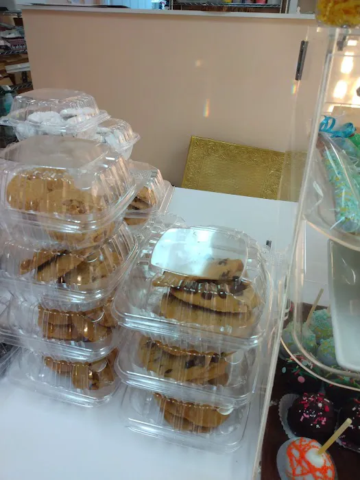 Miranda's Sweet Addictions Picture 1