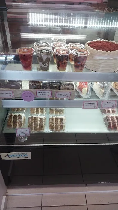 Frostings Cakeshop Picture 1