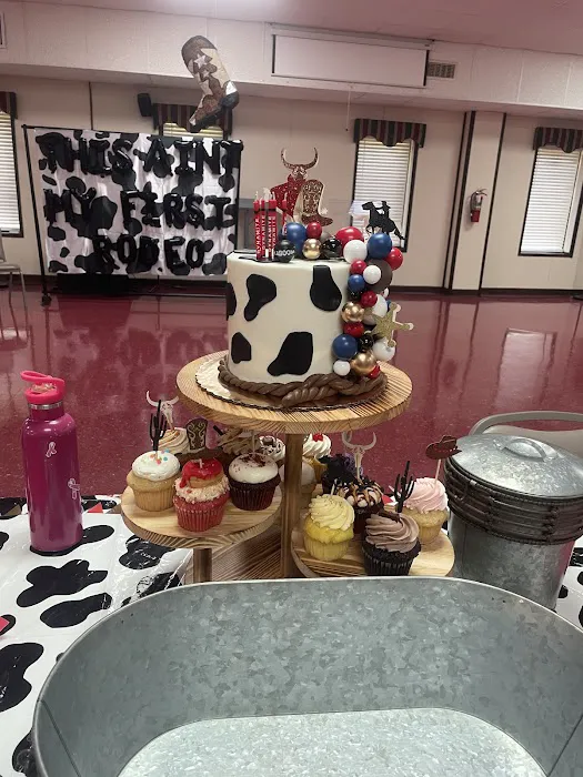 Frostings Cakeshop Picture 2