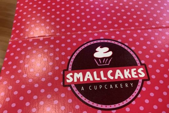 Smallcakes: Cupcakery & Creamery