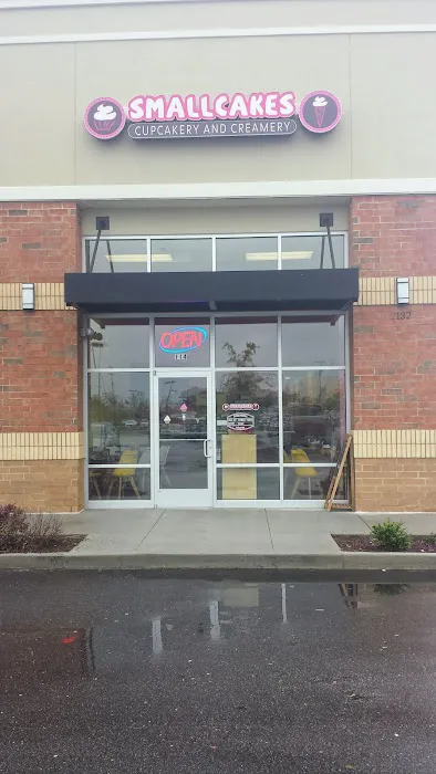 Smallcakes: Cupcakery & Creamery Picture 3