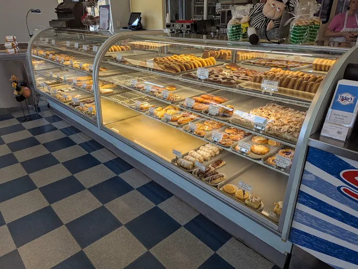 Mickey's Pastry Shop Picture 10