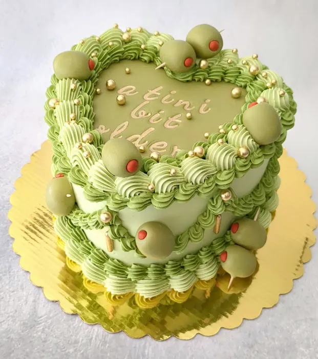 Little Miss Cakes Picture 9