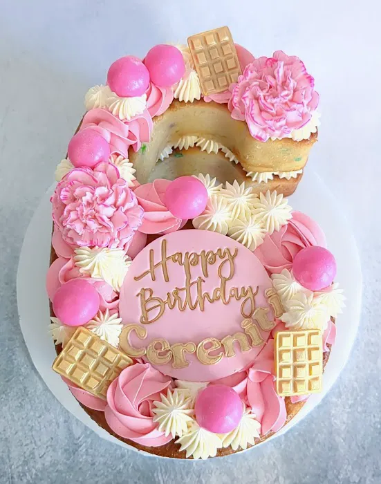 Little Miss Cakes Picture 8
