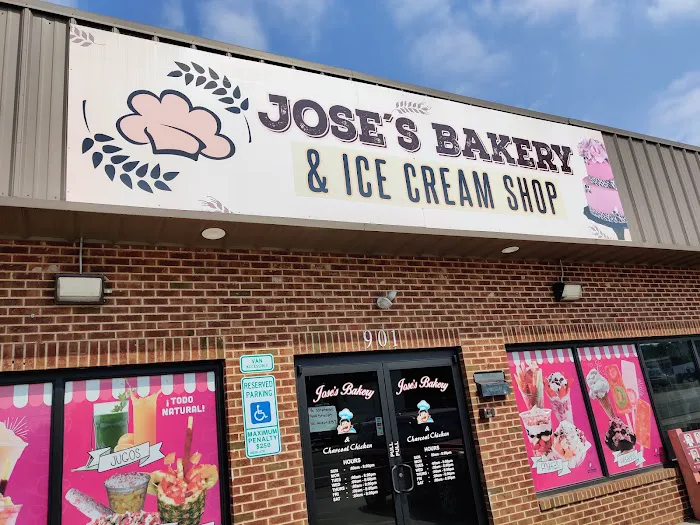 Jose's Bakery & Ice Cream Picture 7