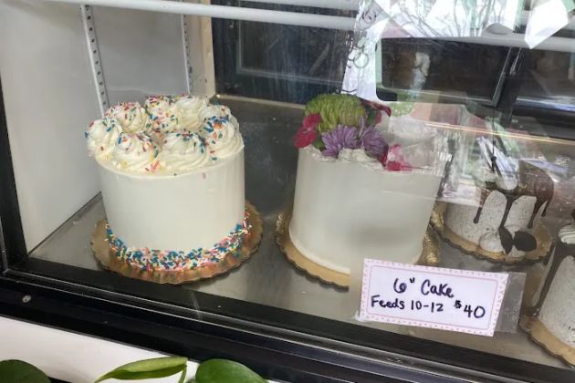 Kayla Renee Cakes