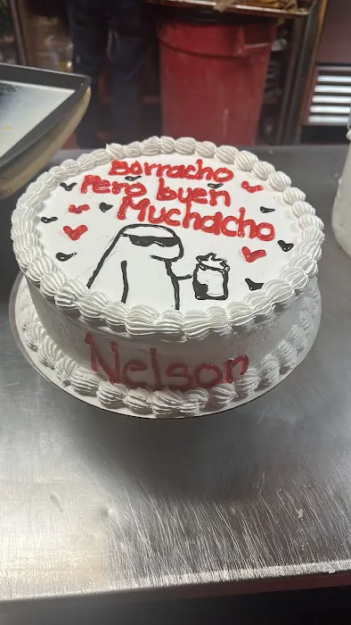 LA IDEAL Bakery Picture 4