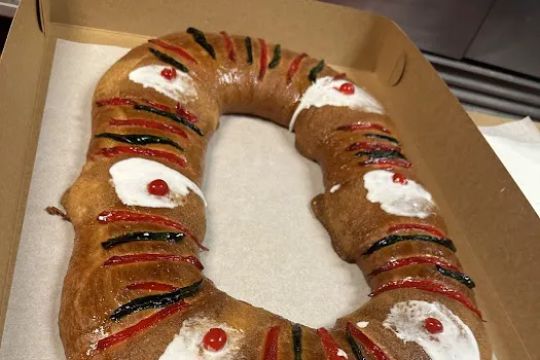 LA IDEAL Bakery