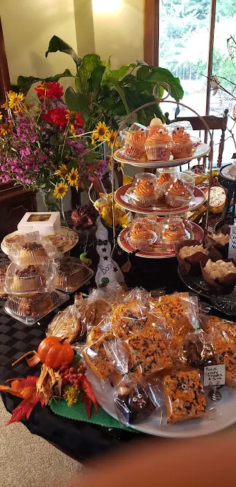 Little Red Hen Bakeshop Picture 2