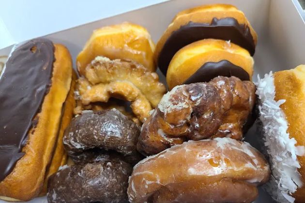 Sesame Donuts