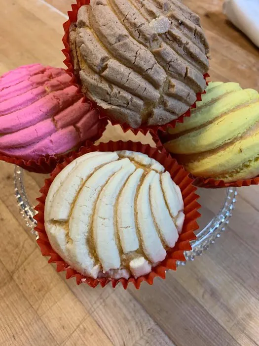 La Imperial Bakery Picture 4