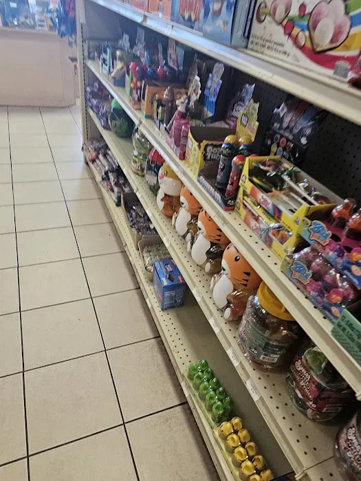 SUPER MERCADO LOS CHAPINES Picture 3