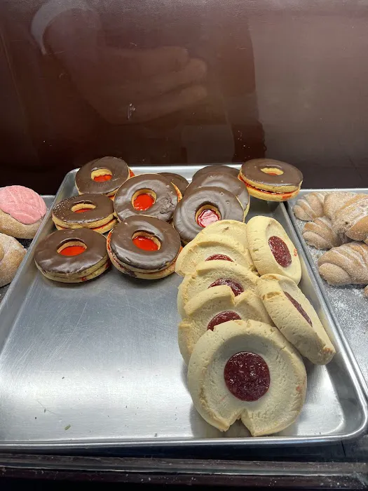 La Espiga Dorada Bakery Picture 1