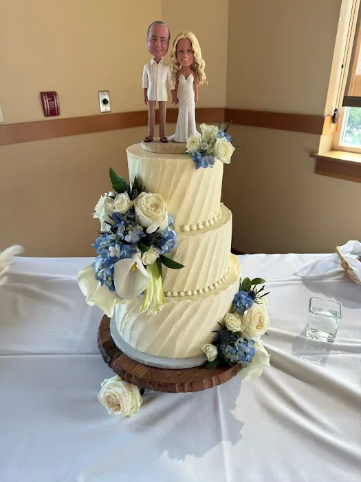 Favi's Fabulous Cakes Picture 6