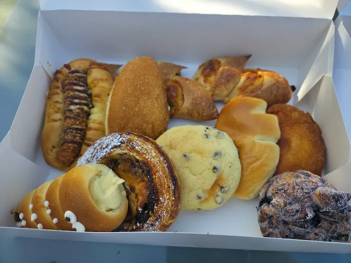 Oyatsupan Bakers Picture 1