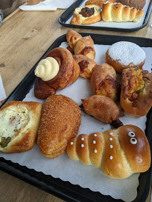 Oyatsupan Bakers Picture 10