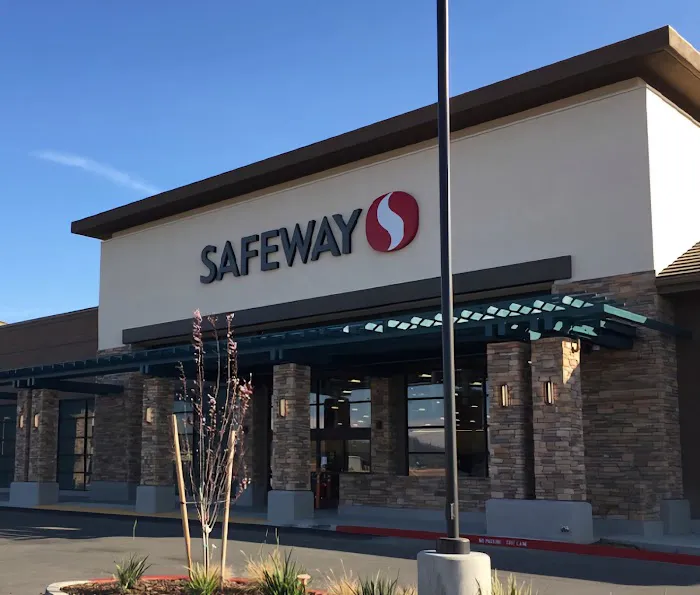 Safeway Bakery Picture 2