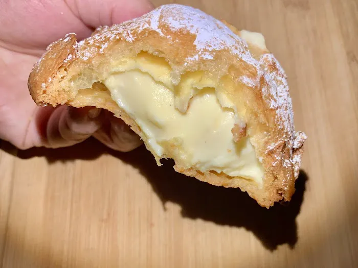 Beard Papa's - Uwajimaya Beaverton Picture 1
