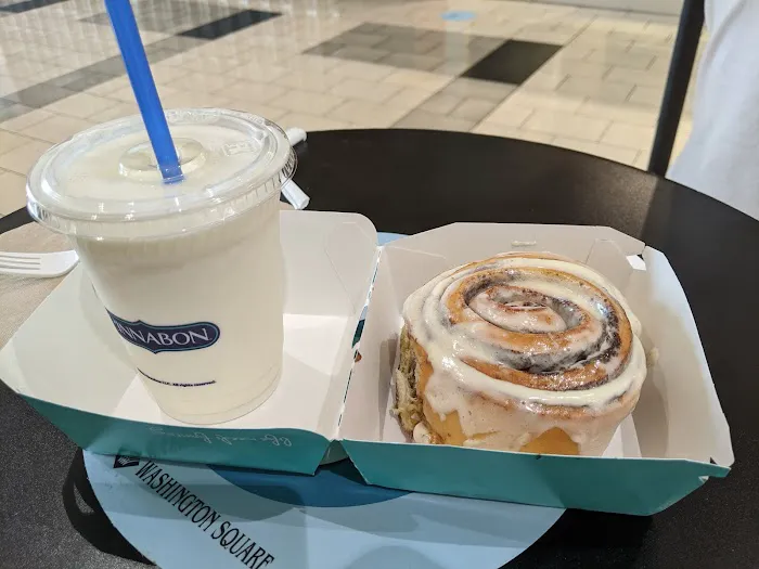 Cinnabon Picture 3